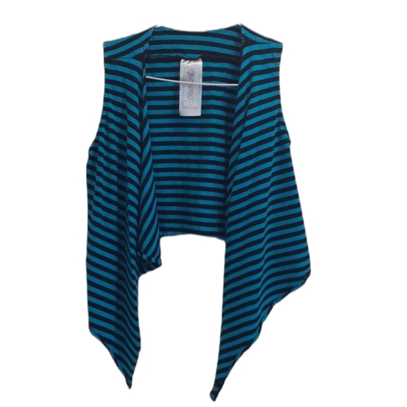 Knitworks Other - Knitworks girls hi low cardigan vest size L